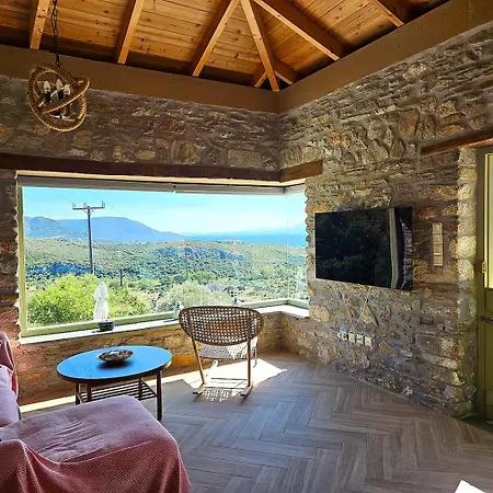 Villa Rokanes Glass Stone With Pool Kouvelles