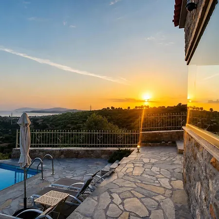 Villa Rokanes Glass Stone With Pool Kouvelles