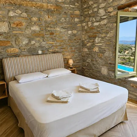 Rokanes Glass Stone With Pool Villa