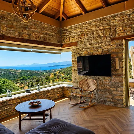Rokanes Glass Stone With Pool Villa *