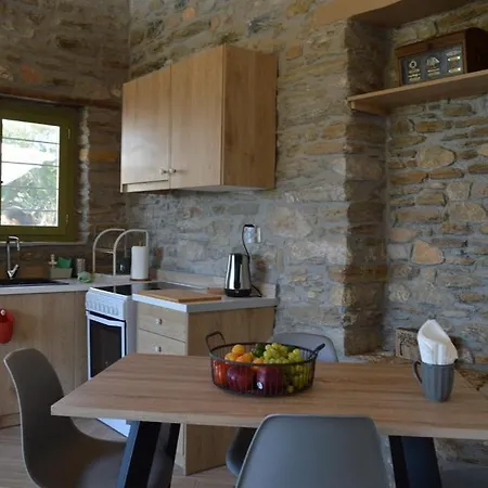 Rokanes Glass Stone With Pool *